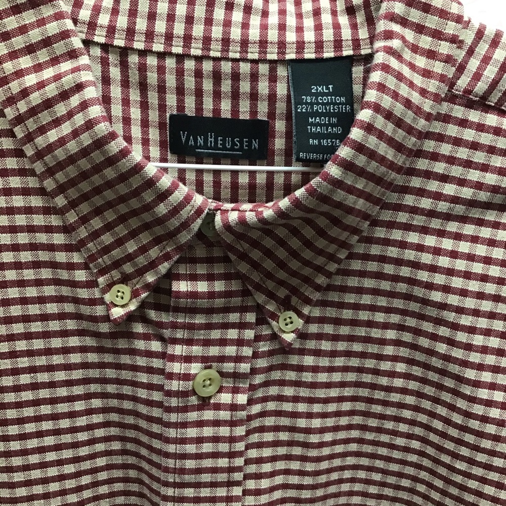 Van Heusen 2XL Men’s button down shirt